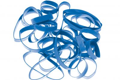 Synthetikbänder H+D LatexFree®, blau 110 mm Ø x 3 x 1 mm lose geschüttet Pantone 300 U